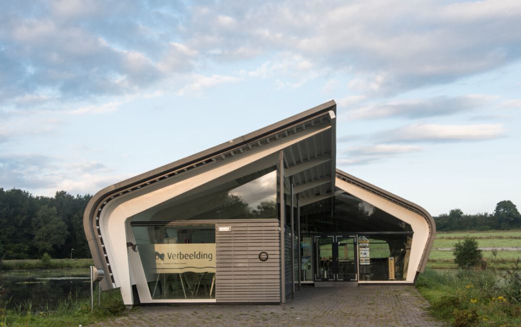 Zomerconcert bij paviljoen De Verbeelding in Zeewolde